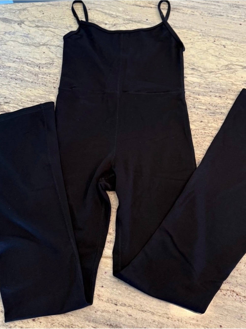 Quinsen sleeveless flare jumpsuit Women’s Size S Black